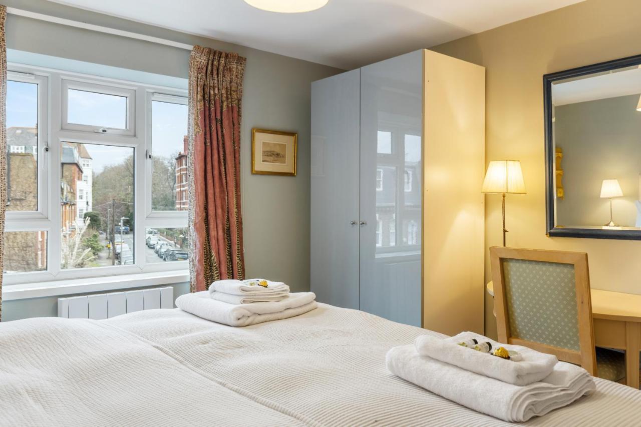 런던 Bright & Cosy Gem ~ Battersea Park View ~ King Bed 아파트 외부 사진