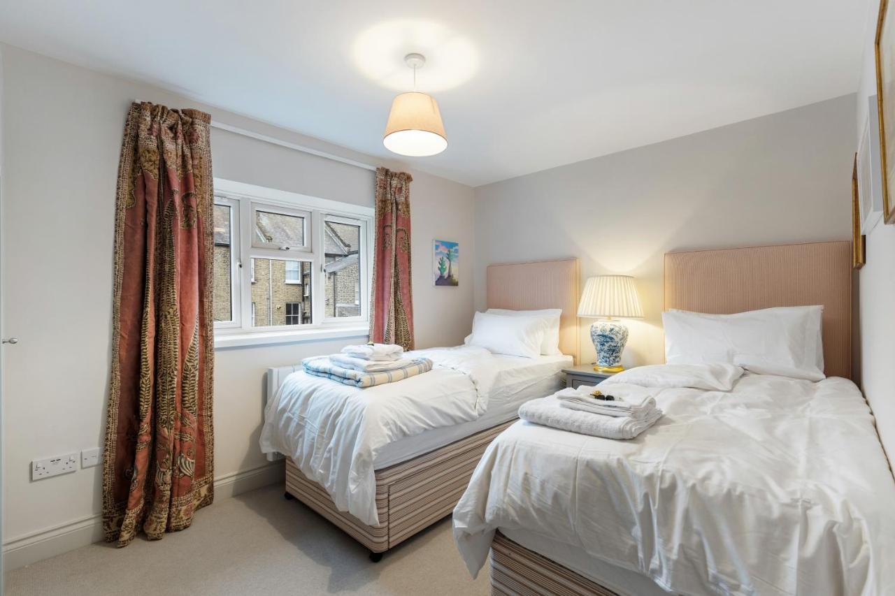 런던 Bright & Cosy Gem ~ Battersea Park View ~ King Bed 아파트 외부 사진